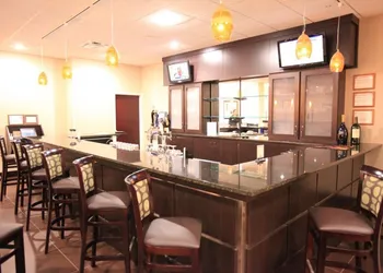 Quality Inn & Suites Downtown Mansfield hotel thumbnail 5
