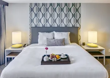 Wyndham Fort Smith City Center hotel thumbnail 2