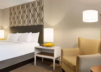 Wyndham Fort Smith City Center hotel thumbnail 7