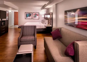 Holiday Inn Hotel & Suites Beaumont Plaza (I-10 & Walden) by IHG hotel thumbnail 6
