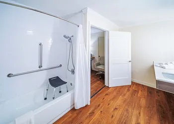Holiday Inn Port Arthur Park Central by IHG hotel thumbnail 6