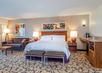 Holiday Inn Stevens Point - Convention Ctr by IHG hotel thumbnail 3