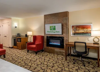 Holiday Inn Stevens Point - Convention Ctr by IHG hotel thumbnail 4