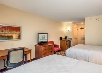 Holiday Inn Stevens Point - Convention Ctr by IHG hotel thumbnail 7