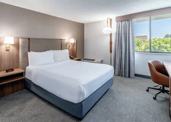 Holiday Inn Dublin-Pleasanton by IHG hotel thumbnail 5