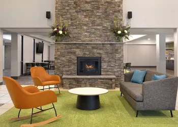 Spark by Hilton Ames hotel thumbnail 6