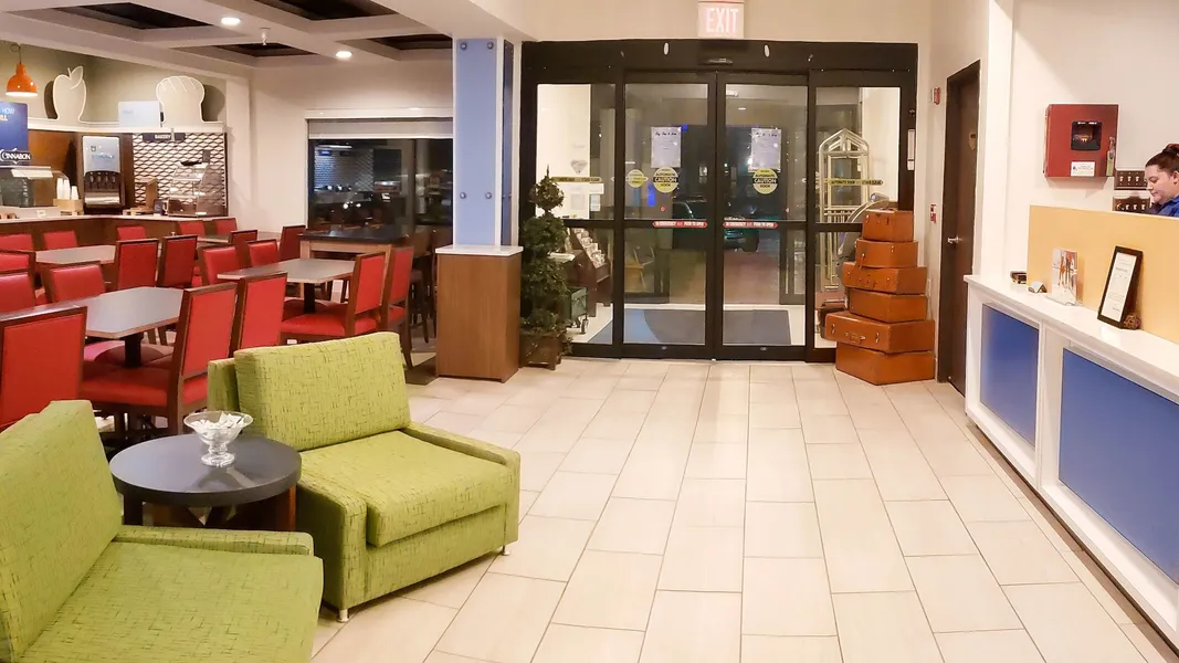 Holiday Inn Express Osage Beach - Lake Of The Ozarks by IHG hotel detail image 2