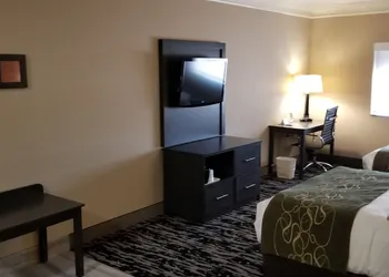 Comfort Suites Kingwood Houston North hotel thumbnail 5