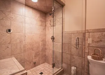 St. Elmo Hotel hotel thumbnail 7