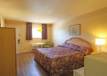 Hotel O Relax Inn Lewisburg near I-64 hotel thumbnail 7