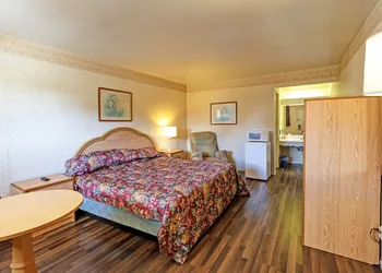 Hotel O Relax Inn Lewisburg near I-64 hotel thumbnail 8