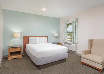 Bikini Beach Resort hotel thumbnail 3