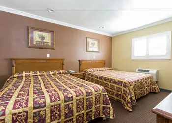 The Beverly House by AGA - Beverly Hills hotel thumbnail 8