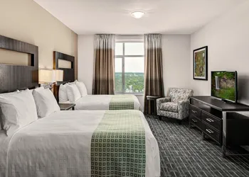 Broadway Plaza, Trademark Collection by Wyndham hotel thumbnail 6