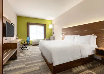 Holiday Inn Express Hotel & Suites Waycross by IHG hotel thumbnail 6