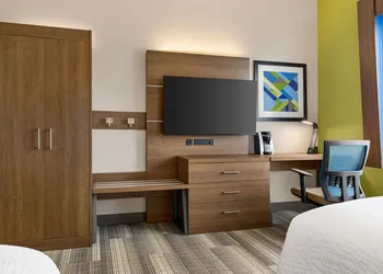 Holiday Inn Express Hotel & Suites Waycross by IHG hotel thumbnail 8