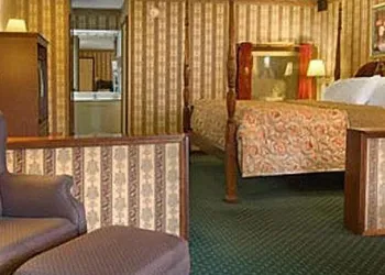 Rodeway Inn Knoxville East hotel thumbnail 8