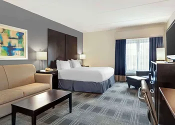 Best Western Hartford Hotel & Suites hotel thumbnail 8