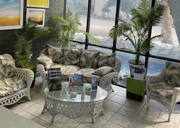 Days Inn by Wyndham Virginia Beach At The Beach hotel thumbnail 2