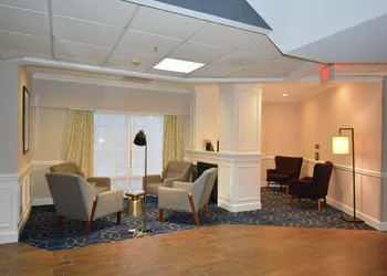 Hampton Inn Salem East - Electric Road hotel thumbnail 2
