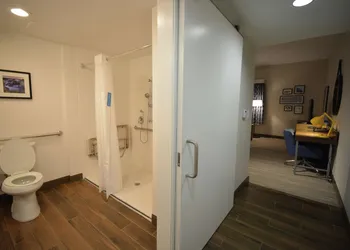 Hampton Inn Salem East - Electric Road hotel thumbnail 5