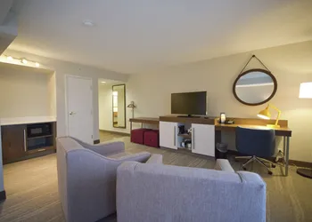 Hampton Inn Salem East - Electric Road hotel thumbnail 6