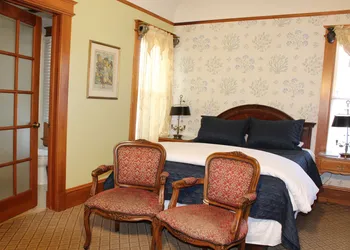 Pacific Grove Inn hotel thumbnail 6