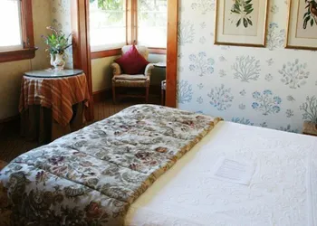 Pacific Grove Inn hotel thumbnail 7