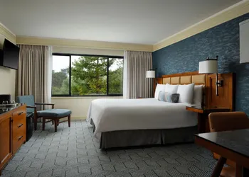 Hotel Abrego hotel thumbnail 4