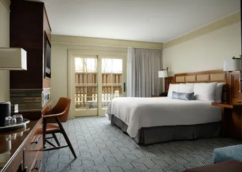 Hotel Abrego hotel thumbnail 8