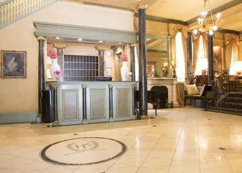 Hotel Majestic hotel thumbnail 4