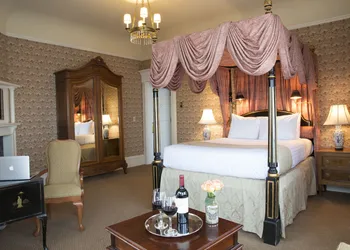 Hotel Majestic hotel thumbnail 5