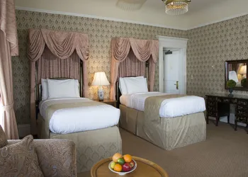 Hotel Majestic hotel thumbnail 6