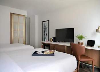 Le Méridien Essex Chicago hotel thumbnail 8