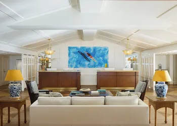 Shutters on the Beach hotel thumbnail 2