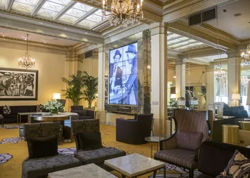 Hotel deLuxe hotel thumbnail 6