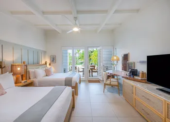 Islander Resort hotel thumbnail 3
