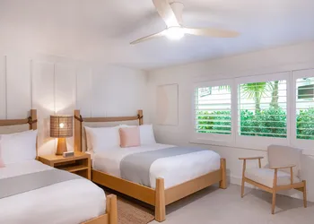 Islander Resort hotel thumbnail 5