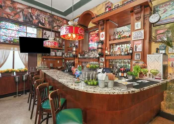 Hotel Chelsea hotel thumbnail 2