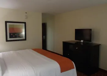 Lux Hotel and Spa hotel thumbnail 6