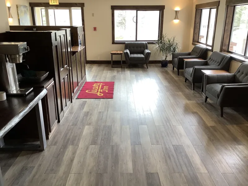 Luxury Inn And Suites hotel detail image 2