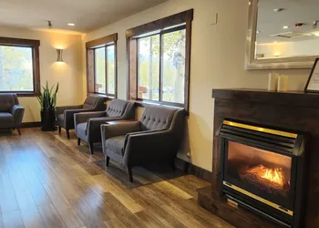 Luxury Inn And Suites hotel thumbnail 4