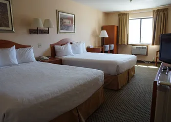 Luxury Inn And Suites hotel thumbnail 7