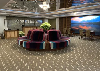 Split Rock Resort hotel thumbnail 4