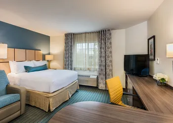 Candlewood Suites Anaheim - Resort Area by IHG hotel thumbnail 4
