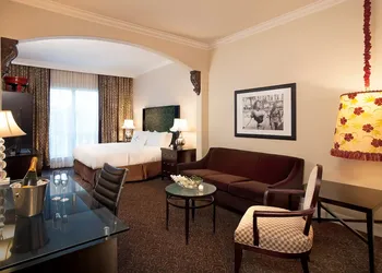 Hotel ZaZa Dallas hotel thumbnail 7
