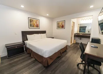 Monterey Surf Inn hotel thumbnail 2