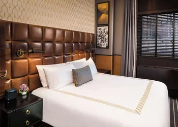 Gild Hall, A Thompson Hotel, by Hyatt hotel thumbnail 8