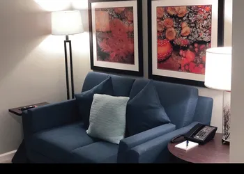 Mariposa Inn & Suites hotel thumbnail 7