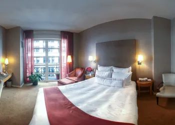 Hotel Giraffe by Library Hotel Collection hotel thumbnail 7